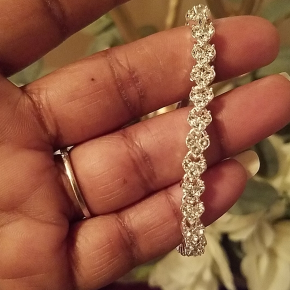 Silver tennis bracelet - Picture 4 of 6